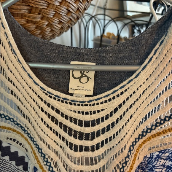 One September tank top s - Picture 4 of 7